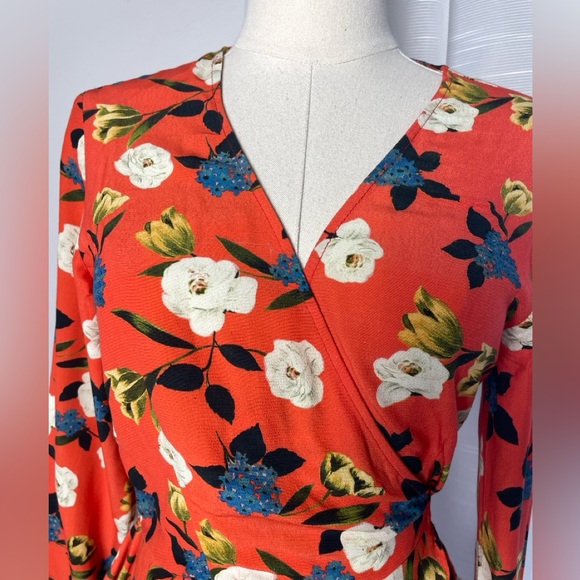 ASOS Red Floral Wrap Long Sleeve V-neck Viscose Blouse Top Size 4 - Picture 6 of 11